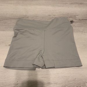 NWOT Saski Collection Grey Ruched Booty Shorts